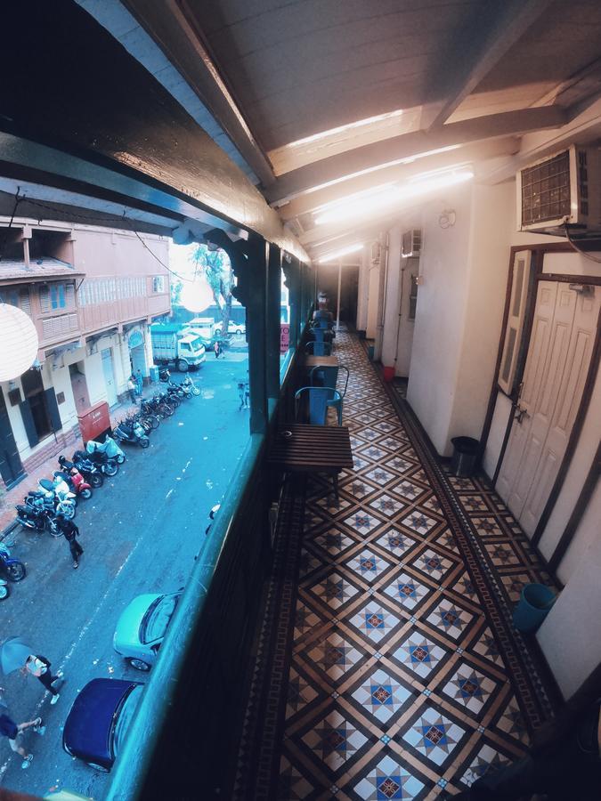 Carlton Hotel Mumbai - Behind Taj Mahal Palace Colaba Bombaim Exterior foto